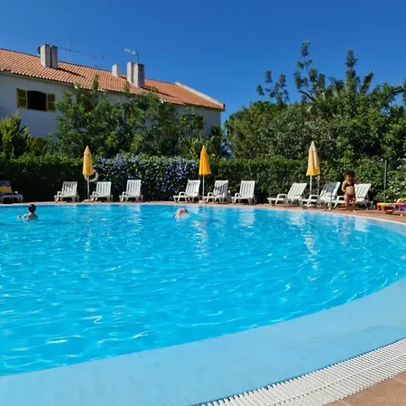 Apartment Mikes Nora Velha